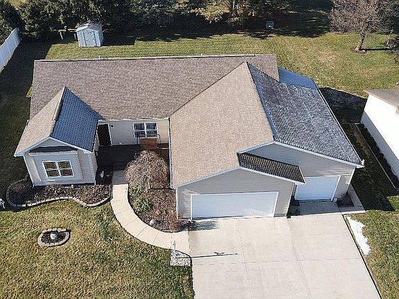 3rd image of 650 N Nickie Ln