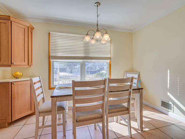 50 Hubbard Ln #37 — Photo 7