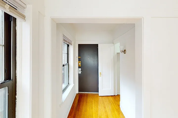 5202-5210 S. Cornell Avenue — Photo 18