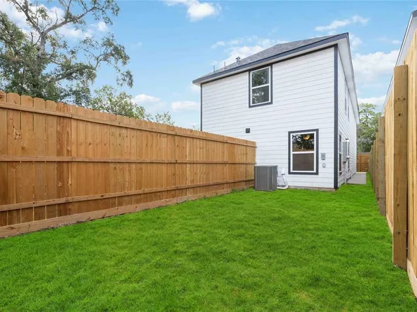 8109 Denton Street, Houston, TX 77028