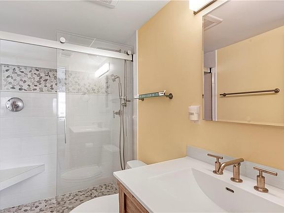 5th image of 1100 Gulf Shore Blvd N APT 106