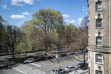 Rented by Rita S Citrin, LREB