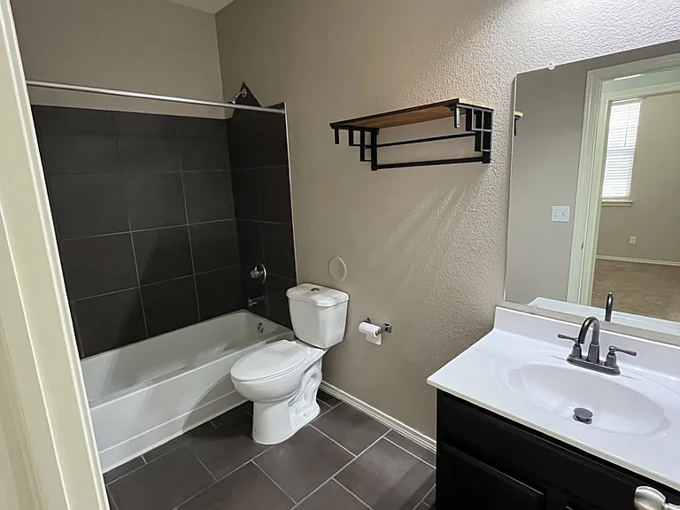 13145 Saker Dr — Photo 3