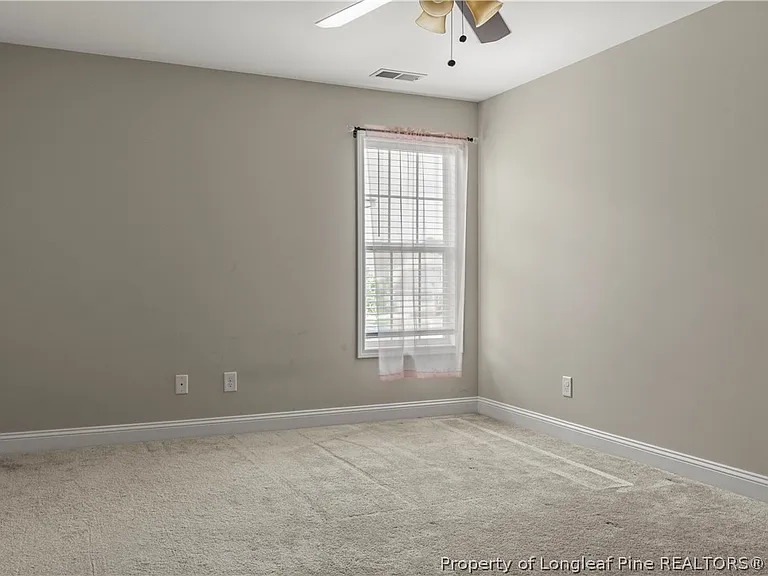 221 Fountain Grove Dr — Photo 23