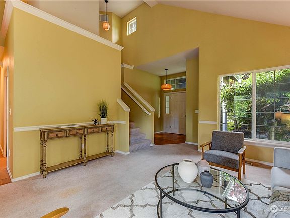 5th image of 18290 Tahoma Street SE