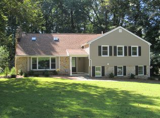 422 Sylvan Ln, Devon, PA 19333