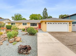 732 Sandra Ln, Central Pt, OR 97502