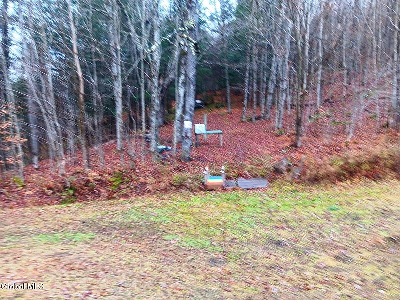 2nd image of 575 Hollenbeck Road