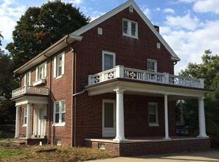 207 W Beaver St, Zelienople, PA 16063