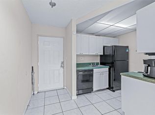2000 N Congress Ave APT 406, West Palm Beach, FL 33401