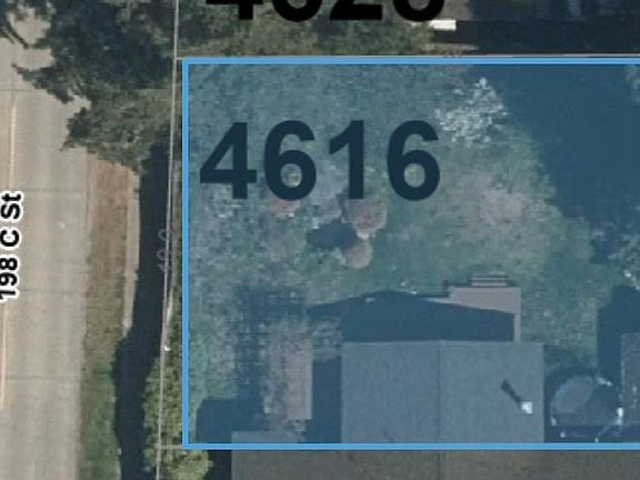 5th image of 4616 198c St