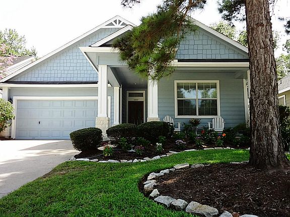 Great curb appeal on this cottage. Fresh paint and landscape.