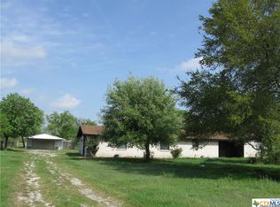 2072 Lower Seguin Rd, Marion, TX 78124