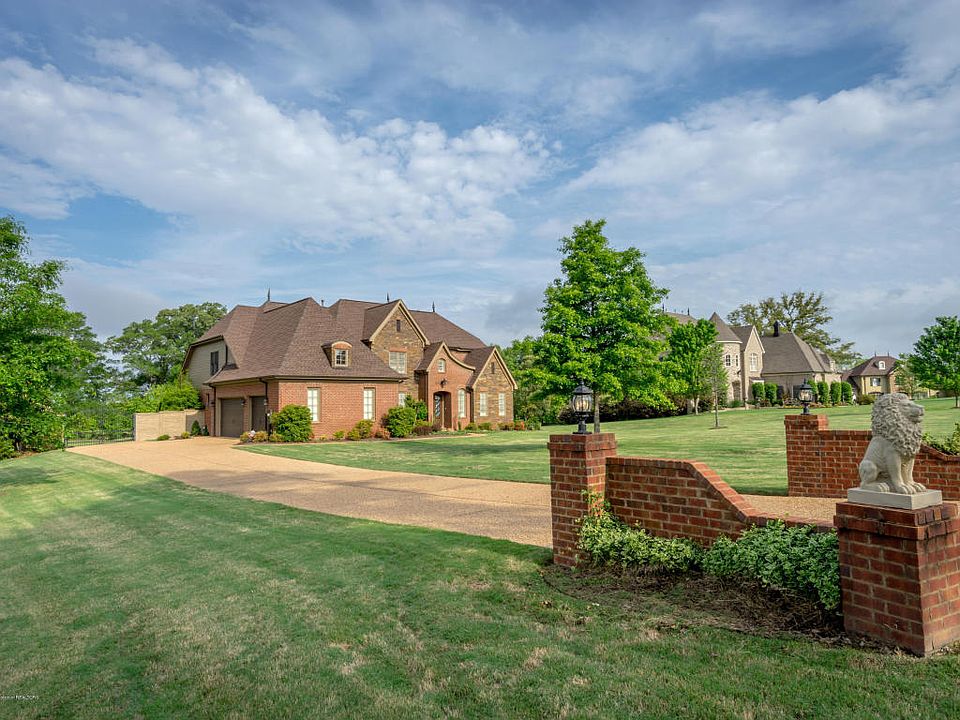 1st image of 570 Whitehall Ct