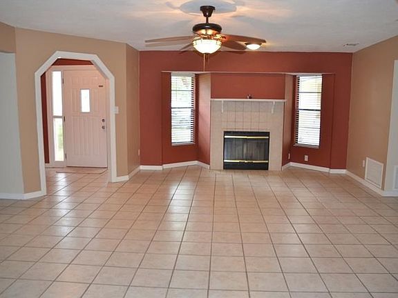 4th image of 3251 Oak Point Cir