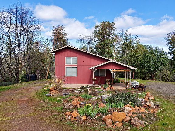 2nd image of 509 Derby Rd