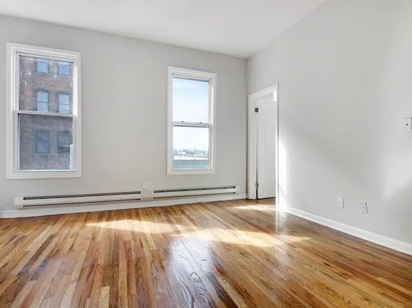 727 E 136th St, Bronx, NY 10454