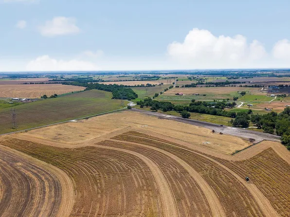 7 County Road 320, Granger, TX 76530