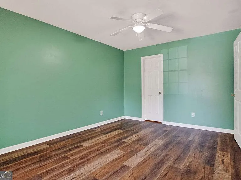 354 E Creek Bnd — Photo 33