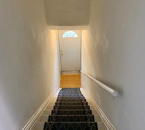 4th image of 2017 Maury Ave #2F