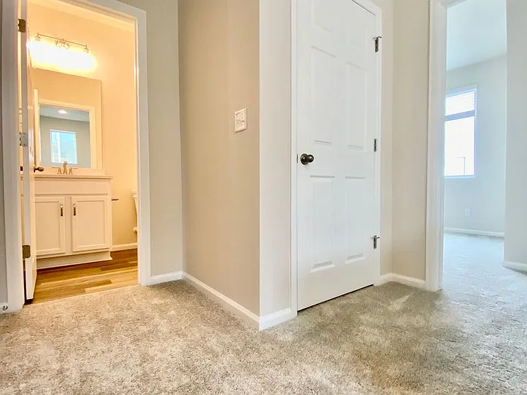 8739 Scarborough Dr — Photo 16