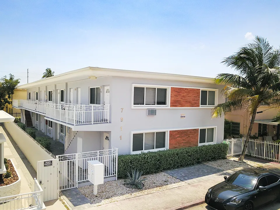 7911 Abbott Ave #7