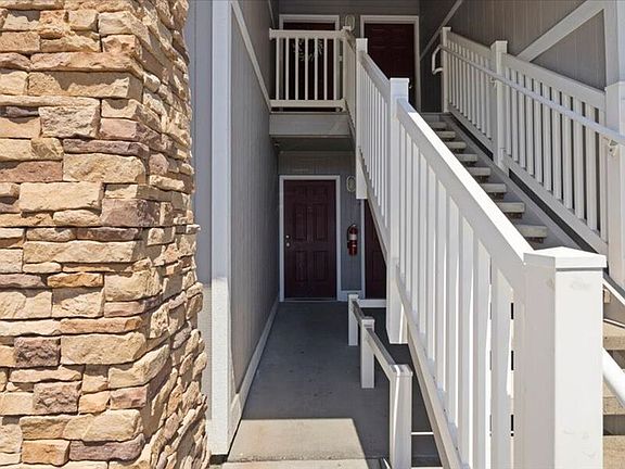 2nd image of 6305D Chapel Hill Blvd #D101