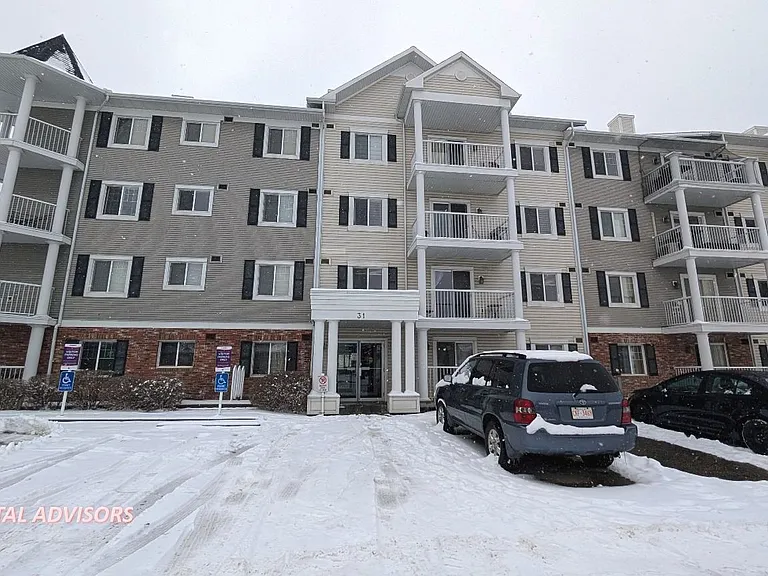 31 Country Village Mnr NE #4403 — Photo 1
