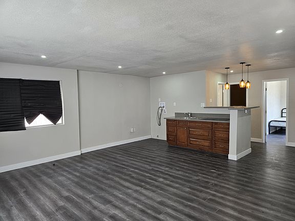 2nd image of 37316 Pearl Ave