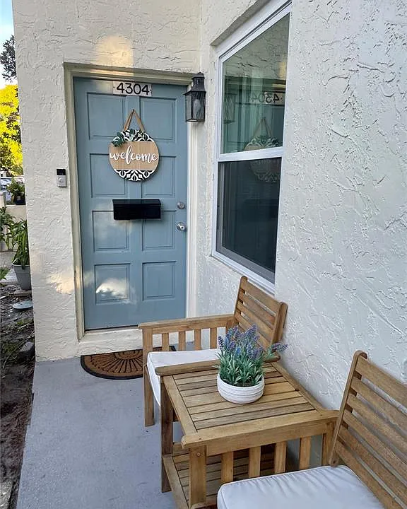 4304 La Riviera Ct