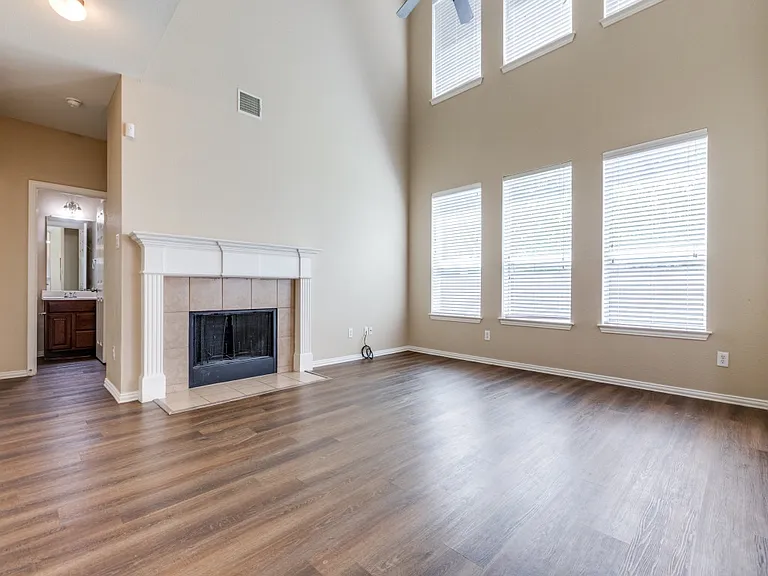3808 Oakhurst Ln — Photo 10