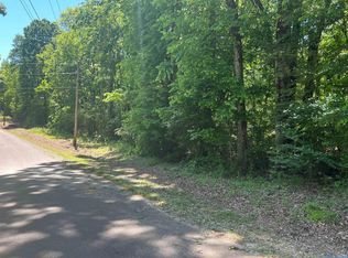 365 Lakeview Dr, Rogersville, AL 35652