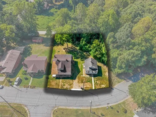 1205 Lyle St, Reidsville, NC 27320