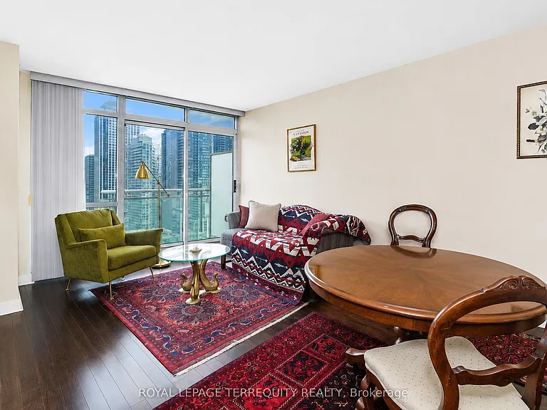 397 Front St W #2907 — Photo 6