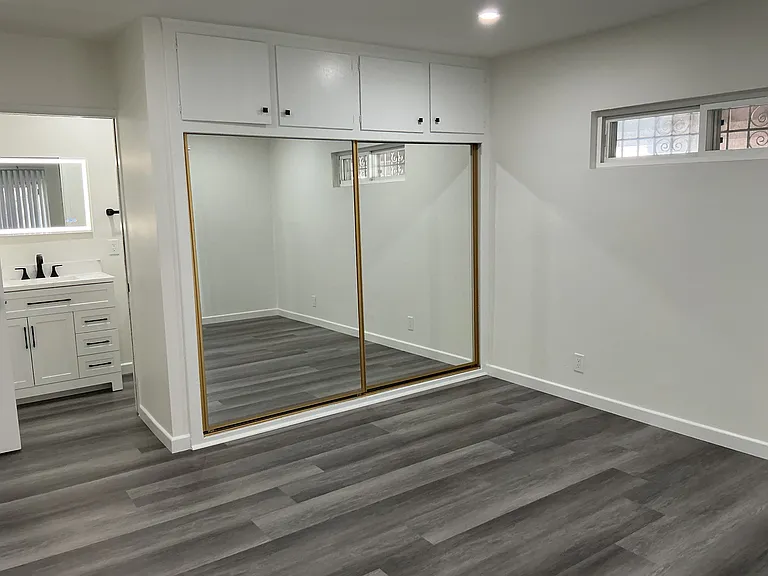 4940 Lennox Blvd #A — Photo 13