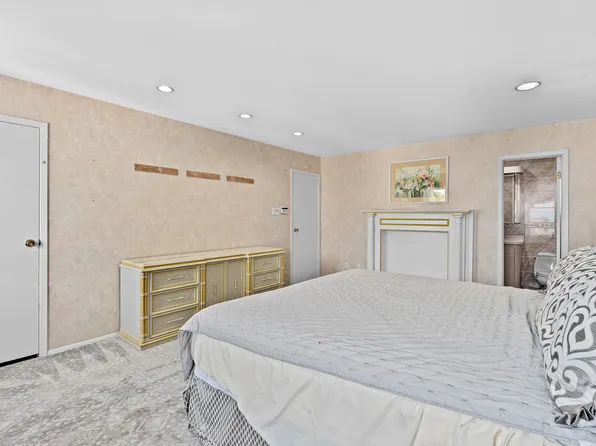 8506 Narrows Avenue image 17 of 45