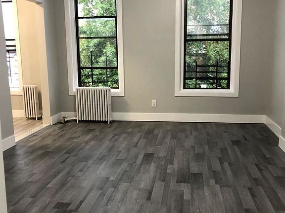 5th image of 447 Putnam Ave APT 3