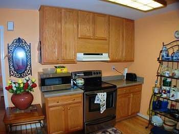 5th image of 310 Calley St