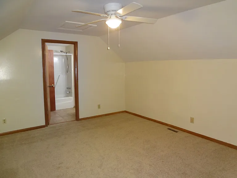 93 Lystra Hills Ln — Photo 14