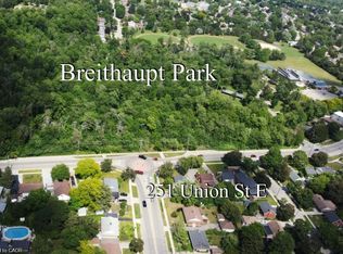 251 Union St E, Waterloo, ON N2J 1E3