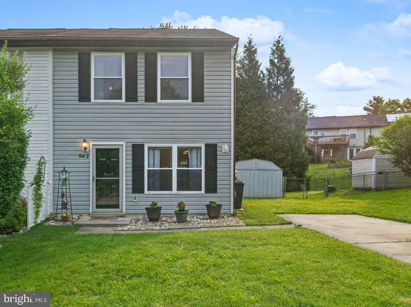 942 Wampler Ln, Westminster, MD 21158