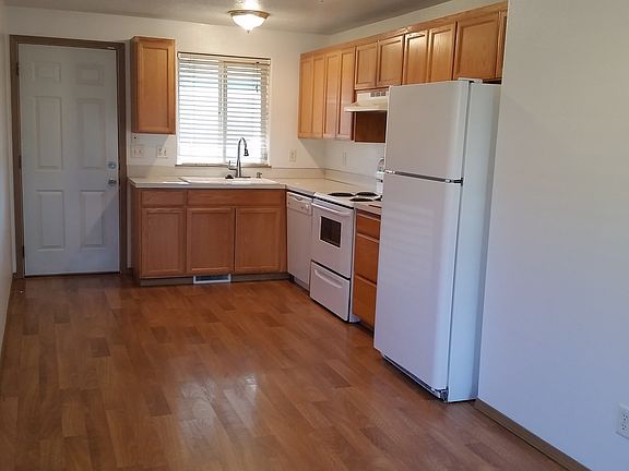 4th image of 1315 Bluegrass St SE