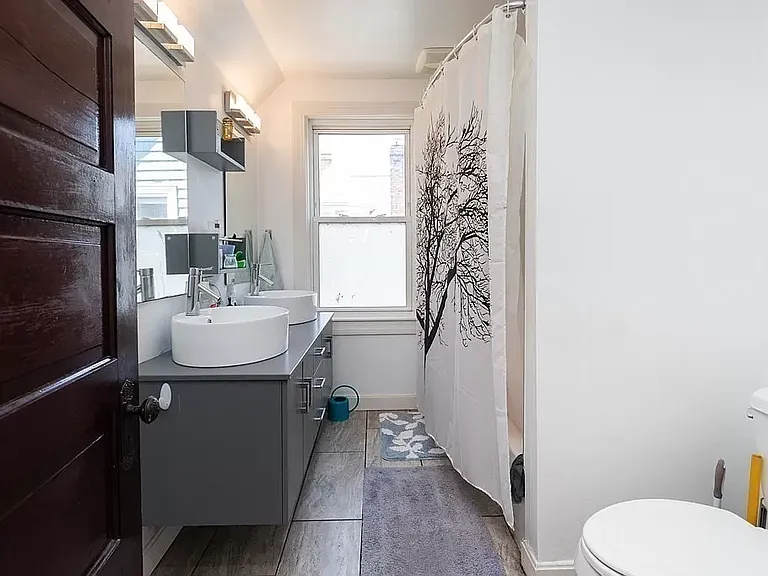 177 Wachusett St — Photo 4