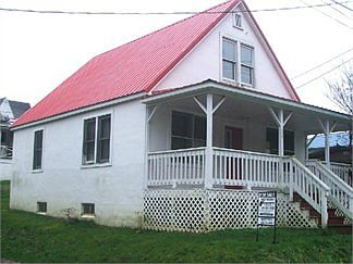 1st image of 221 Mill St