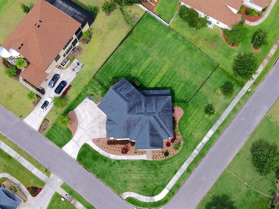 1646 Crooked Oak Dr
