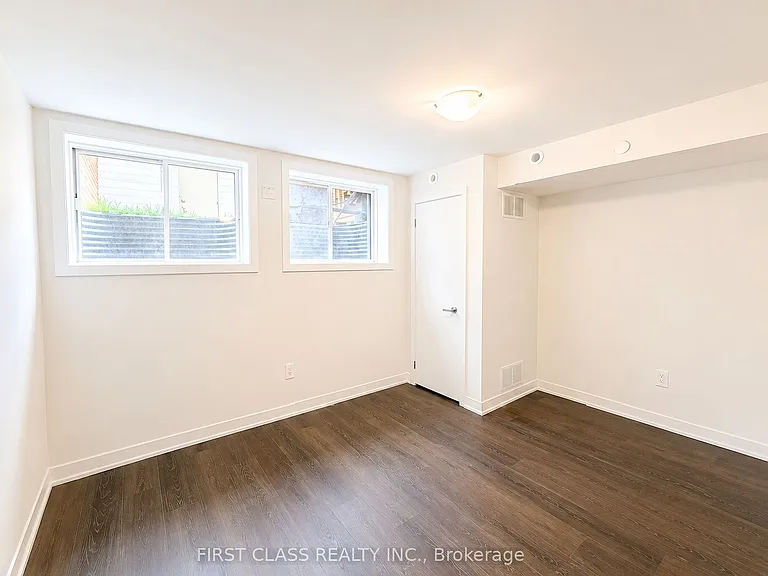 26 Garden Ave #BASEMENT — Photo 7