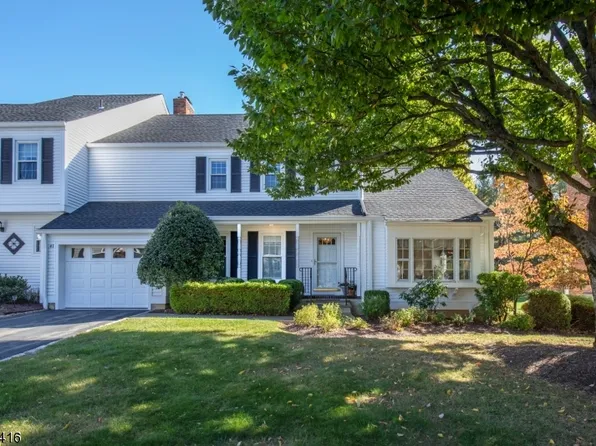 41 Hampshire Dr, Mendham Boro, NJ 07945