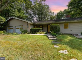 660 Westwood Ln, Frackville, PA 17931