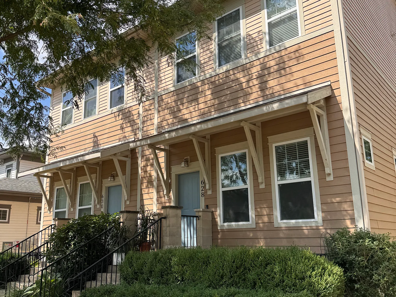 3 bed, 3.5 bath, 1980 sqft, $2,950 — Photo 1