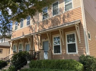 628 Walker Cir, Iowa City, IA 52245